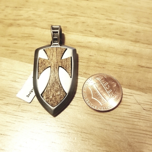 GALAHAD SHIELD CROSS DOG TAG PENDANT IN SILVER - Picture 3 of 3